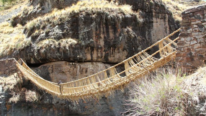 Jembatan Unik di Peru