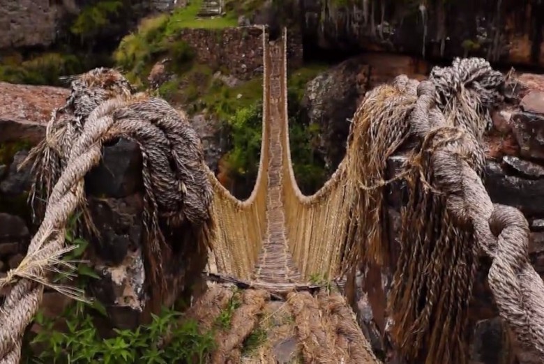 Jembatan Unik Di Peru